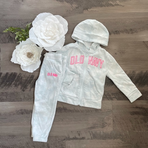 💘Tie-Dye Old Navy Sweatsuit - Picture 1 of 5